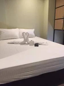 Spacious Studio Apartment B201 - Makati