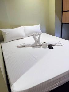 Spacious Studio Apartment B201