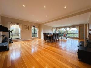 Oceanview Chic Villa 20 min to CBD