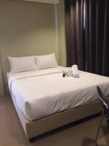 Spacious Studio Apartment B203
