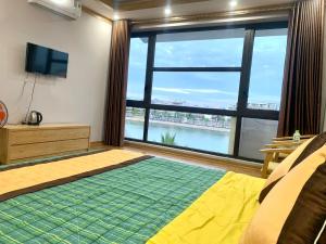 Căn Hộ 6 ngủ view biển và view âu tàu Tuần Châu - Hạ Long