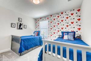 1596 MC - Enchanted 6BR Villa: Pool Magic for 14