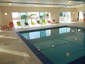 Chalet 2 chambres au calme avec terrasse, piscine chauffée et accès lac en Vendée - FR-1-783-26 - 圣于连－德朗德