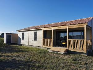 Chalets Chalet 3 chambres avec piscine chauffee, proche Golfe du Morbihan, ideal pour familles! - FR-1-783-5 : photos des chambres