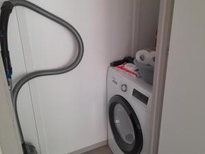 Chalets Charmant Chalet 3 Chambres avec Piscine Couverte a 10 min de la Plage de La Baule - FR-1-783-18 : photos des chambres