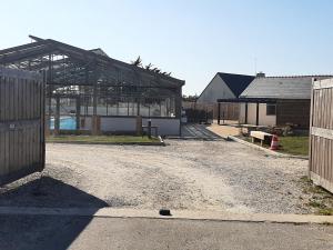 Chalets Charmant Chalet 3 Chambres avec Piscine Couverte a 10 min de la Plage de La Baule - FR-1-783-18 : photos des chambres