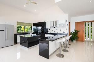 Karpe Diem Villa - Twin Infinity Pools