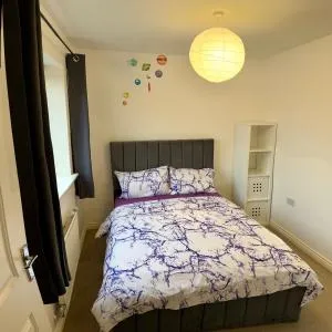 Comfortable double room with shared spaces - 西布罗姆维奇