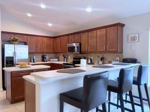 Great Privacy By Pool- Pool Home with Game Room home