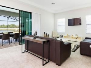 Beautiful 6 Bed Pool Home Balmoral Resort-6Sltsfp2 home