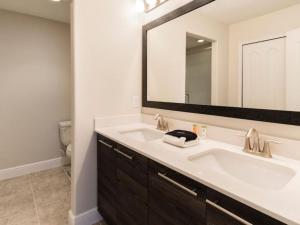 Beautiful 6 Bed Pool Home Balmoral Resort-6Sltsfp2 home