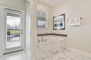 Spacious 8 Bed Pool Home with Game Room condo