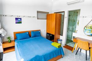 Phòng Deluxe Giường Đôi Có Ban Công (Deluxe Double Room with Balcony)