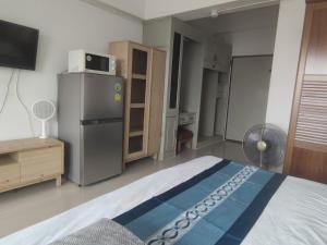 Thiantong seaview beachfront seaside condo 30m to Jomtien beach