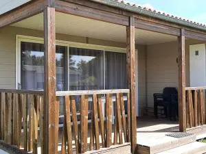 Chalet Confort 2 Chambres avec Piscine Chauffée et Climatisation en Bretagne Sud - FR-1-783-19 - 阿尔扎