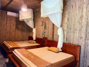 Bungalow - Nhìn Ra Mặt Nước  (Bungalow - Water Front )