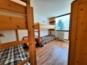 Résidence Belledonne - Appartement 6 pers ski au pied à la Croisette aux Menuires MAE-4714
