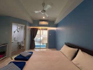 Phòng Giường Đôi Có Ban Công (Double Room with Balcony)