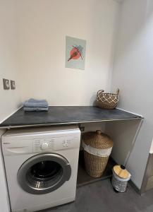 Appartements Le cosy de la Dent du Chat - Classe 3 etoiles - Hyper centre Aix les Bains : photos des chambres