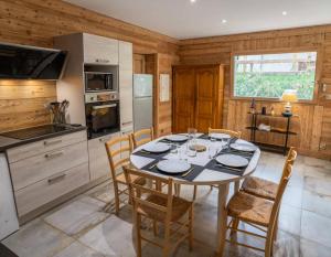 Residence Pramouton - Chalets pour 6 Personnes 601 : photos des chambres