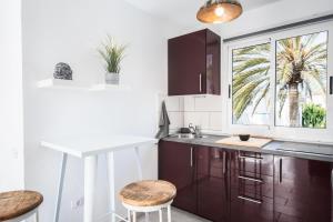 "Hoplaco" by Corralejobeach Apartments