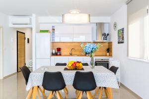 Vizula F - Aurelia Maris - MPolo