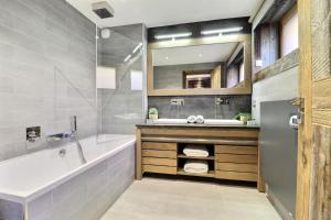 Résidence Tonic - Appartement Altachic - 9 Personnes - Morzine centre MAE-3931