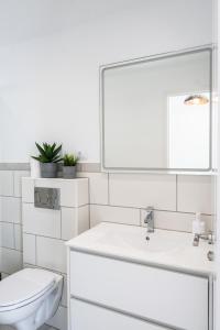 "Hoplaco" by Corralejobeach Apartments