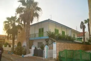 Private surf house & garden, v near beach & town - Rabil