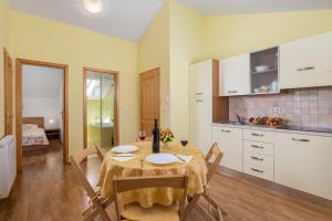 Pool Suite Glavotok at Krk Island - Happy Rentals