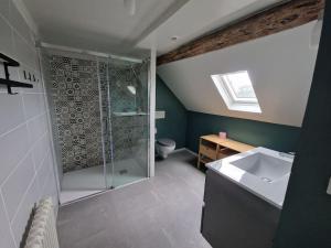Maisons de vacances Grand gite de groupe pour se retrouver en famille ou entre amis proche plage debarquement : photos des chambres