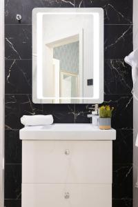 Deluxe Central Grand Residence w 5 BEDRMS