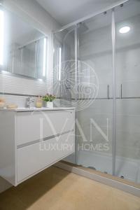 Casa Bravo Ivan Luxury Homes 1ªPta Sur 1ªLínea