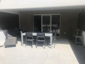 Appartement neuf, climatisé, piscine, terrasse