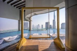 Luxury 2 Bedroom in Paramount Midtown Residence