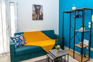 Modern Apt Upon Tsimiski