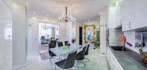 B&P Residence Central VIP