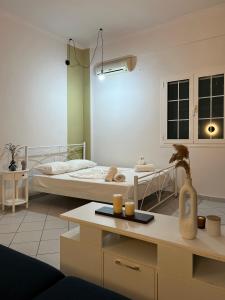 Papadatos Apts With Amazing View - 5mins from the beach