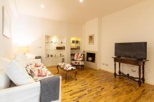 Realkasa Urbana Luxury Apt