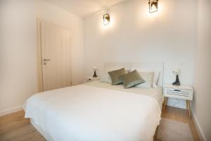 Zagreb 286 - 2 Bedroom Apartment - Balcony - WiFi - Keybox entry