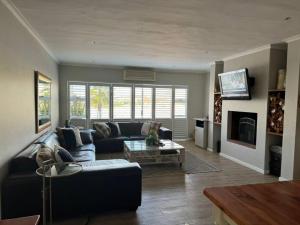 Clanwilliam Waterside Villa