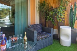 Spacieux appartement - Parking - Piscine - BV