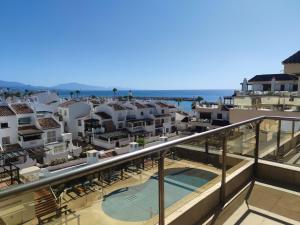 Lovely apartment with pool & sea views - Marina Del Castillo 2129
