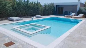 One Bedroom Pool House by Olivujoj - Loútsa