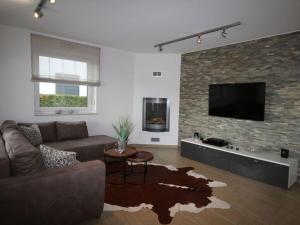 Casa Fortuna Modern retreat