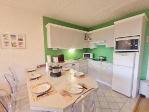 Meijotel - 59 - Appt tres spacieux 6-7 pers