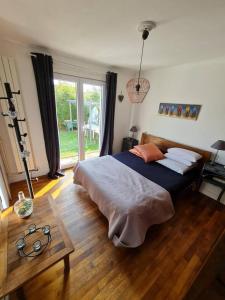 Maison spacieuse avec cheminée à Dives-sur-Mer