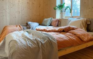 3 Bedroom Beautiful Home In Katrineholm