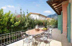 3 Bedroom Awesome Home In Camaiore