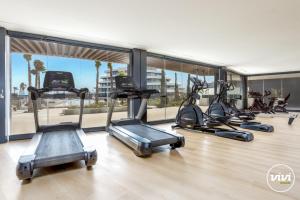 ViVi Homes - Alma Pool, Gym, Sauna, Terrace & Sea View